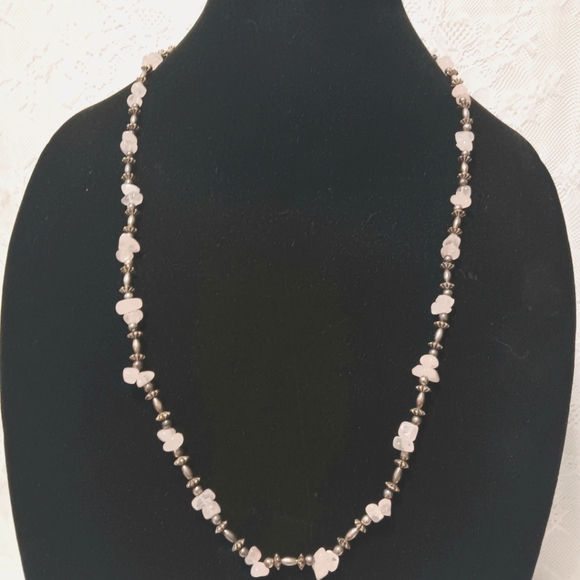 Rose Quartz Necklace - Picture 1 of 2